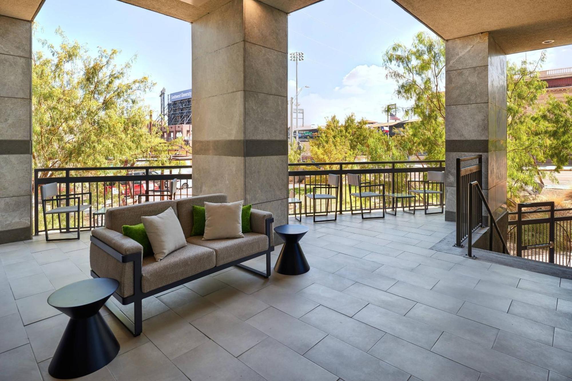 Courtyard By Marriott El Paso Downtown/Convention Center Hotel Exterior photo